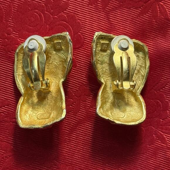 VTG 80s 90s Anne Klein AK Clip On Earrings Matte Gold Tone Statement Runway - Picture 3 of 6